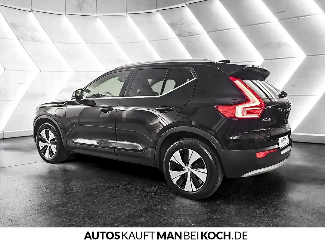 Volvo XC40 T4 Recharge - Thumbnail 2