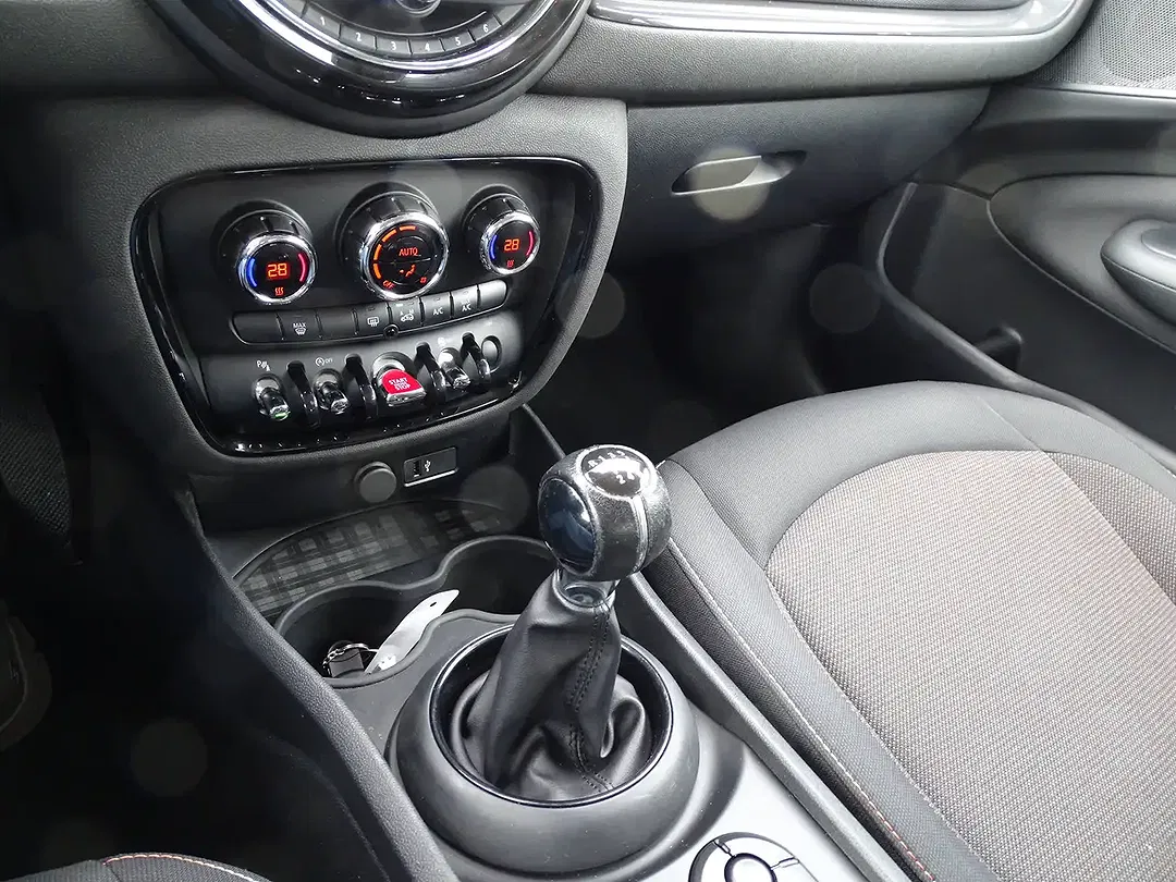 MINI Cooper Clubman 1.5 - Thumbnail 12