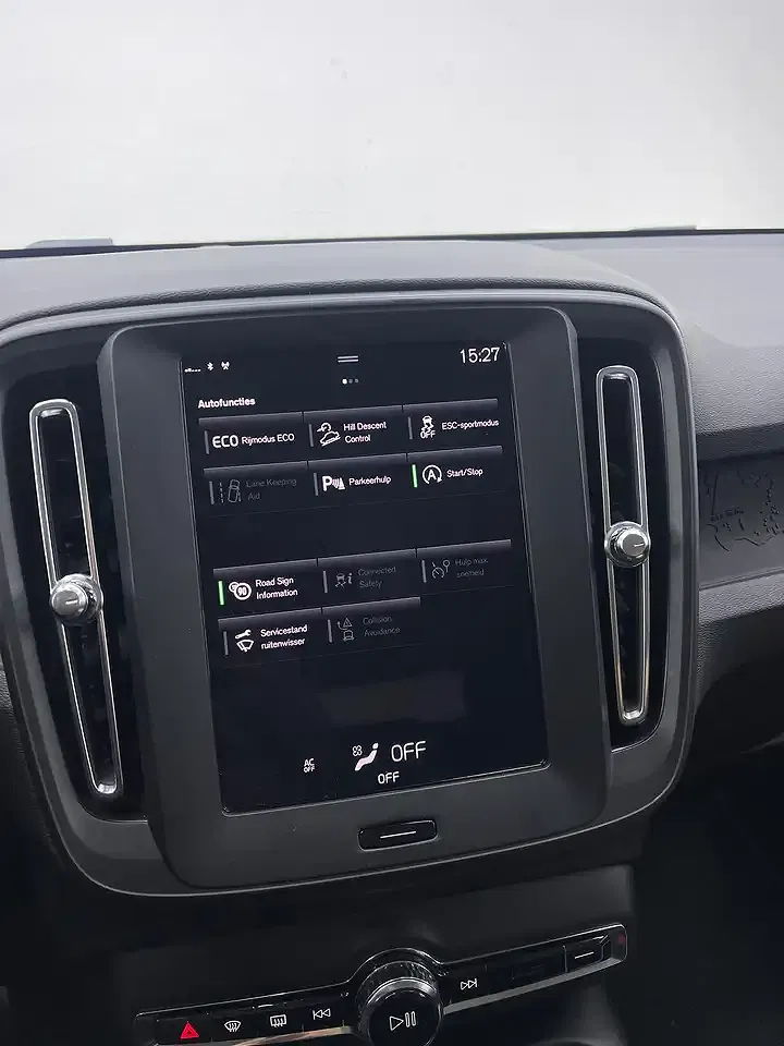 Volvo XC40 T2 1.5 Core - Thumbnail 11