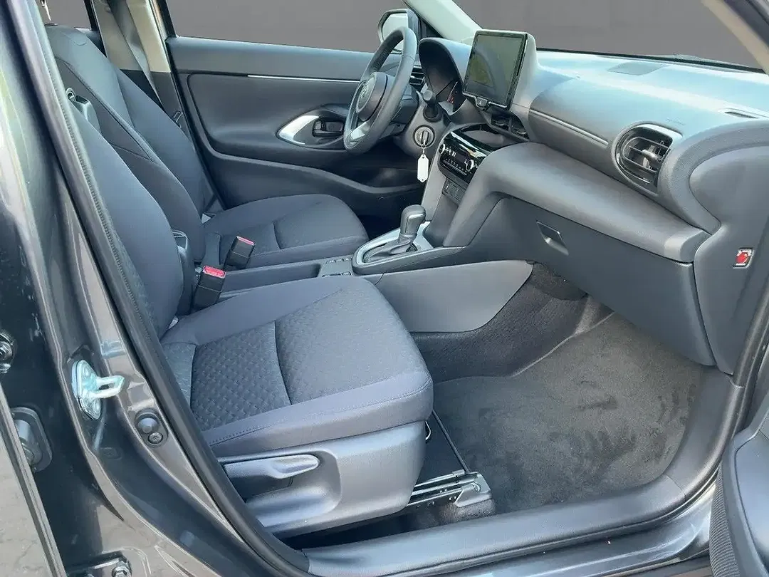 Toyota Yaris Cross 1.5 Hybrid Business Edition - Thumbnail 11
