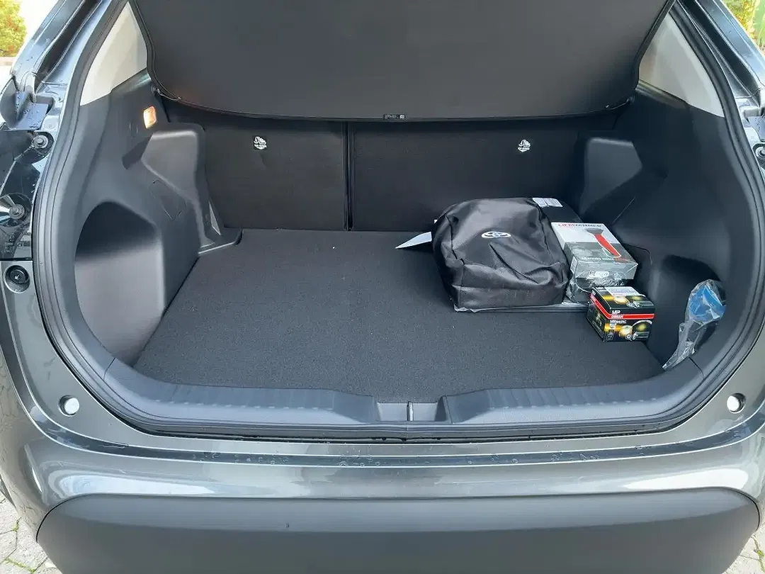 Toyota Yaris Cross 1.5 Hybrid Business Edition - Thumbnail 13