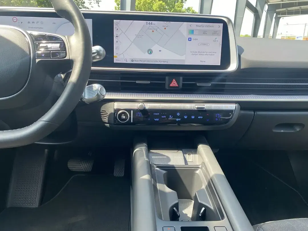 Hyundai IONIQ 6 TECHNIQ - Thumbnail 10