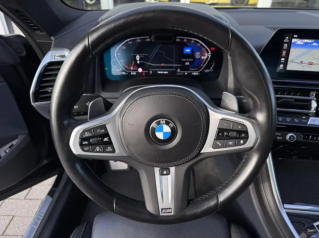 BMW 840 xDrive M Convertible - Thumbnail 10
