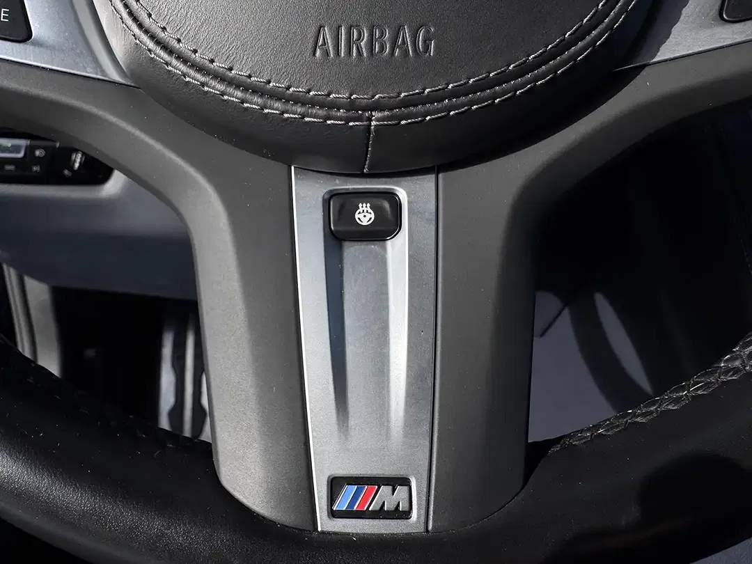 BMW 840 xDrive M Convertible - Thumbnail 13