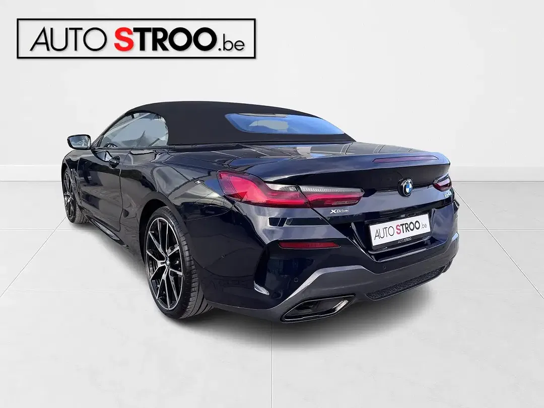 BMW 840 xDrive M Convertible - Thumbnail 6