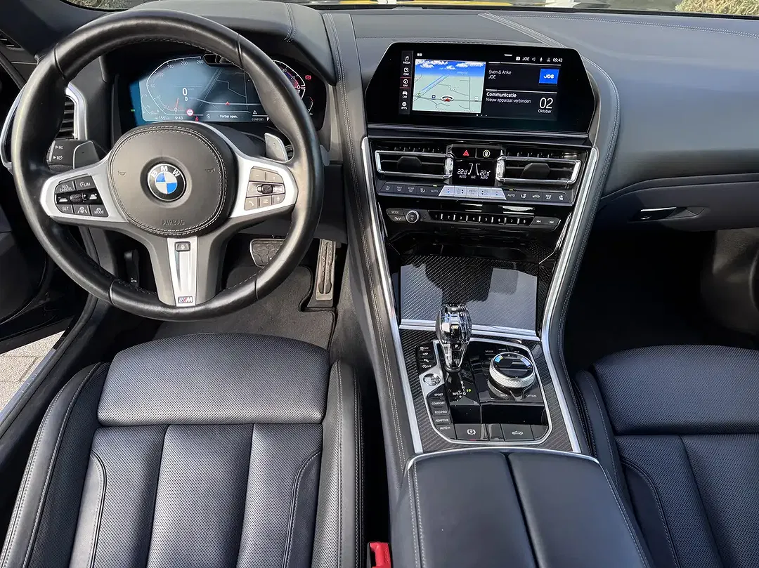 BMW 840 xDrive M Convertible - Thumbnail 9