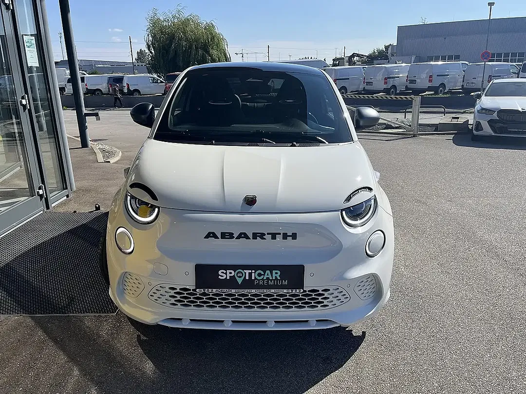 Abarth 500e Turismo - foto 2