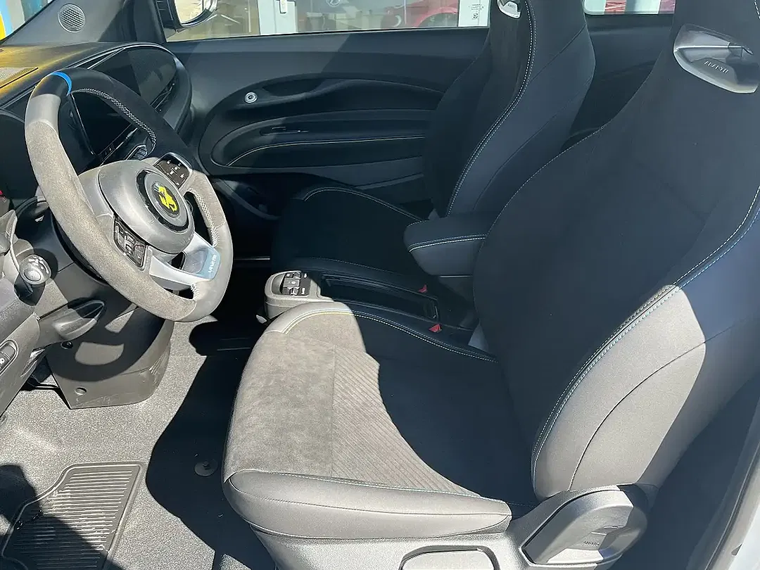 Abarth 500e Turismo - Thumbnail 4