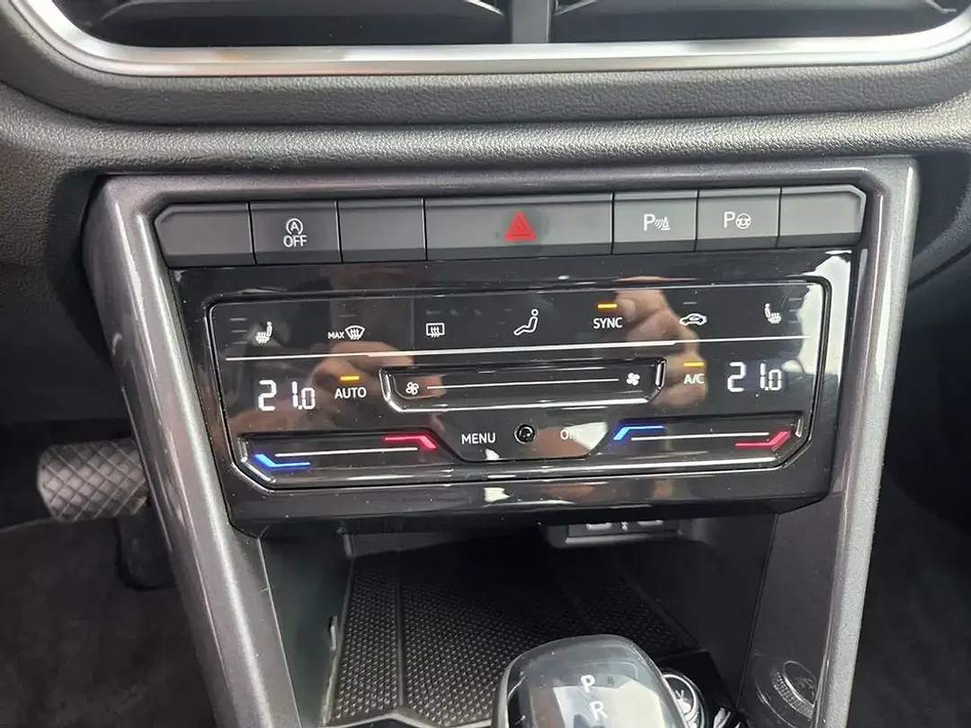 Volkswagen T-Roc 4Motion Style - Thumbnail 14