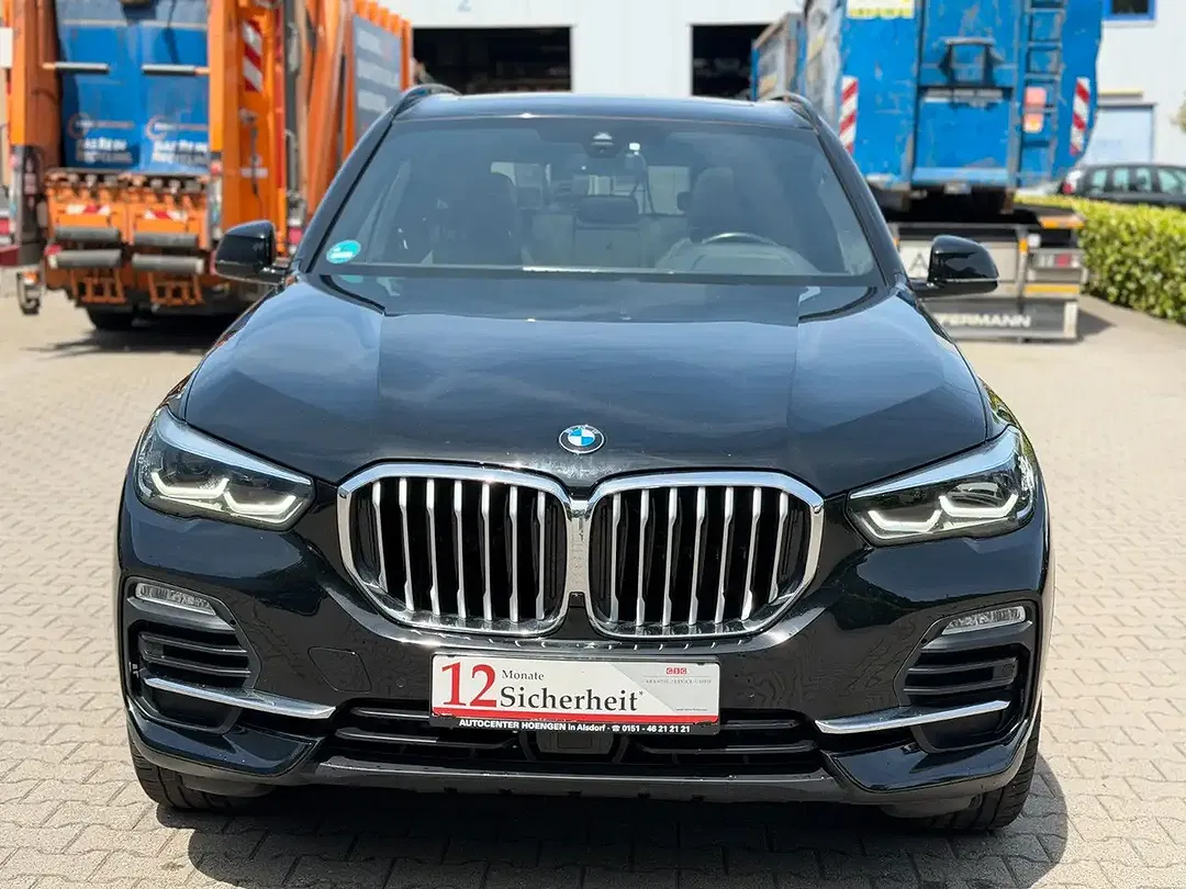 BMW X5 xDrive - Thumbnail 2