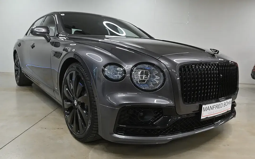 Bentley Flying Spur Hybrid Mulliner - Thumbnail 11