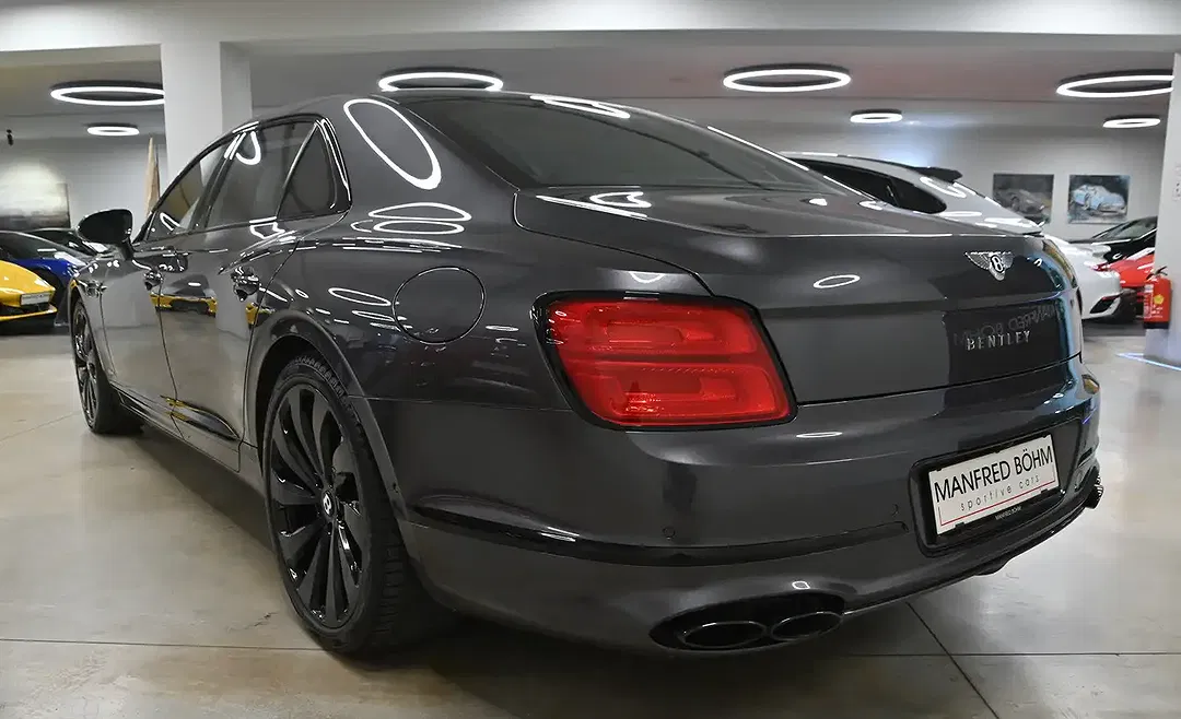 Bentley Flying Spur Hybrid Mulliner - foto 15