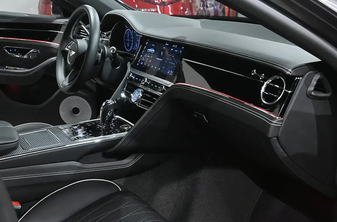 Bentley Flying Spur Hybrid Mulliner - Thumbnail 4