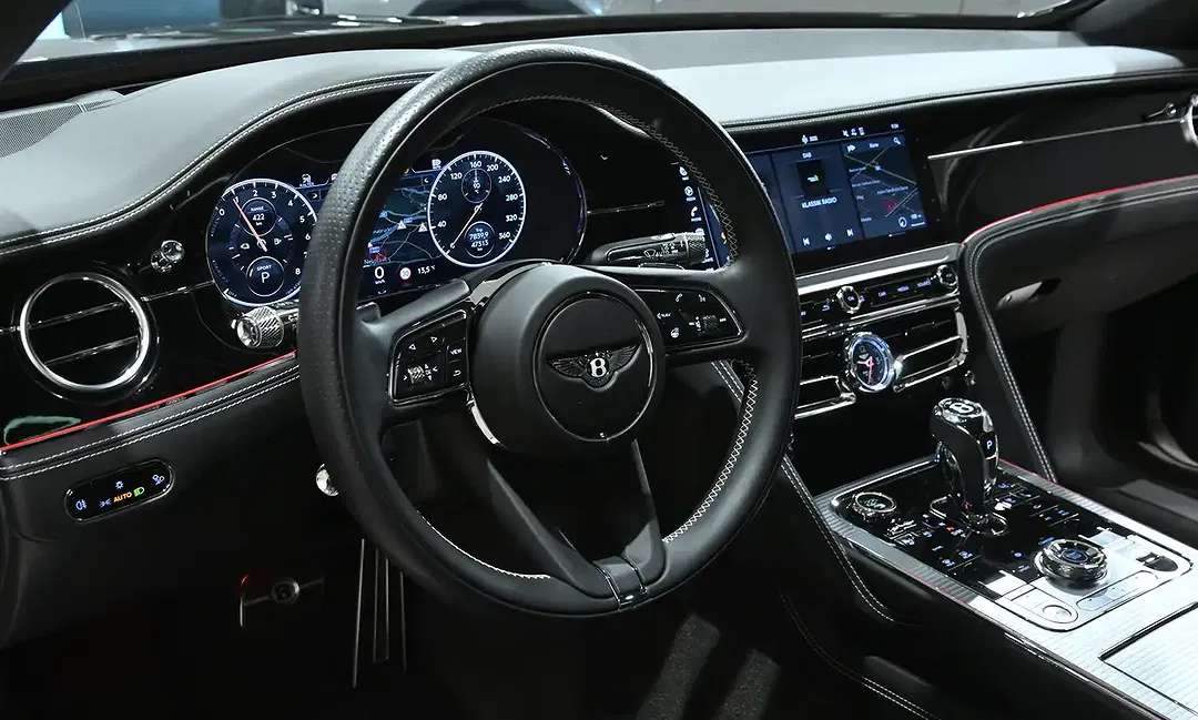 Bentley Flying Spur Hybrid Mulliner - Thumbnail 5