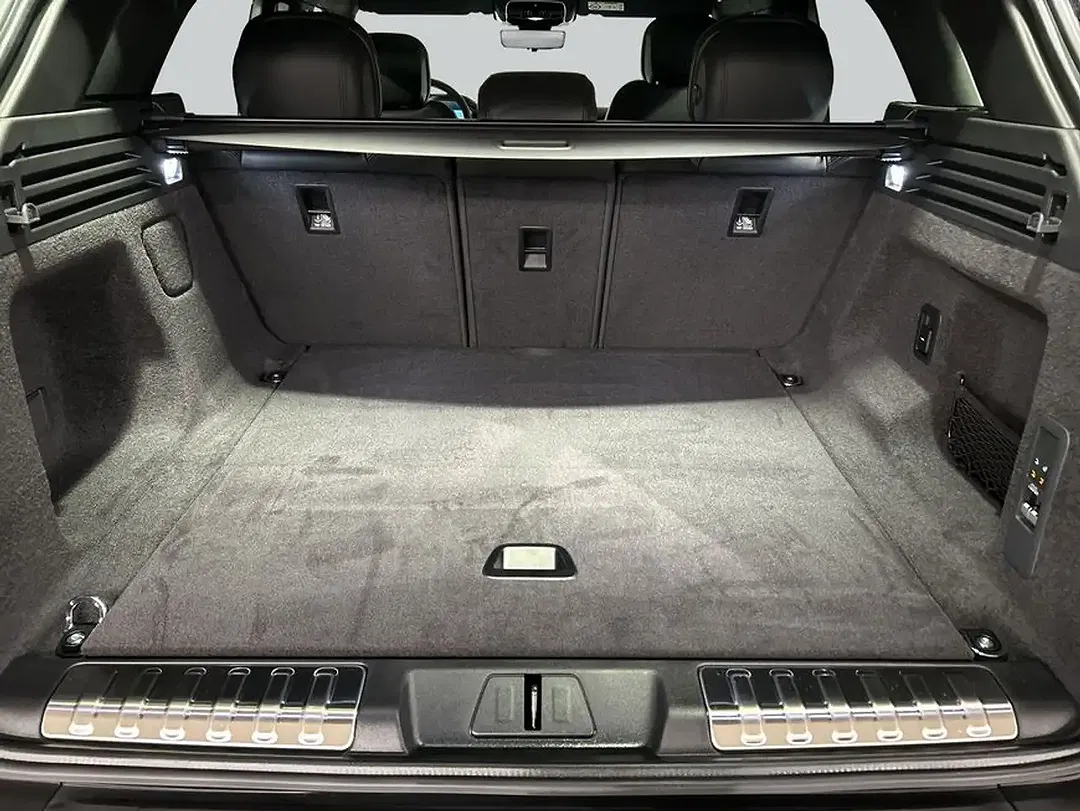 Land Rover Range Rover Sport D300 Dynamic SE - Thumbnail 11