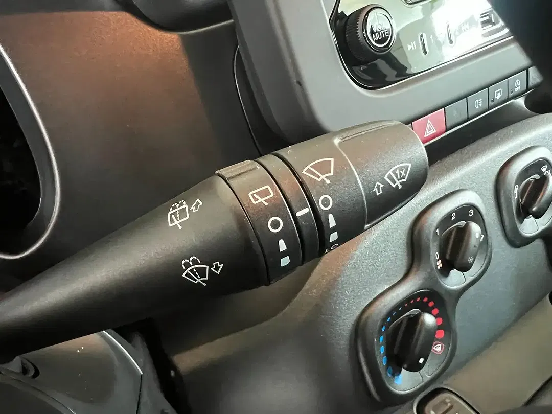 Fiat Panda 1.0 GSE Hybrid Icon - Thumbnail 19