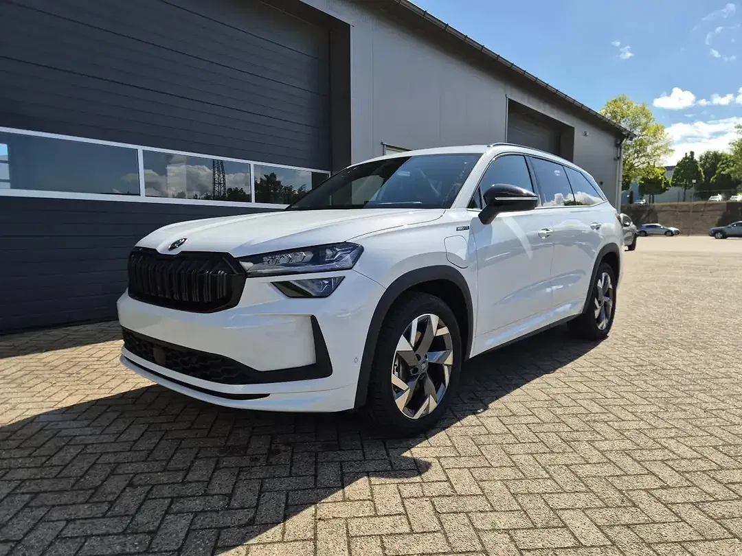 Skoda Kodiaq 1.5 TSI PHEV DSG Sportline - Thumbnail 1