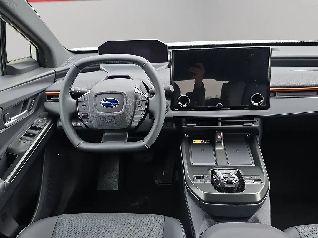 Subaru Uncharted AWD Platinum - Thumbnail 11