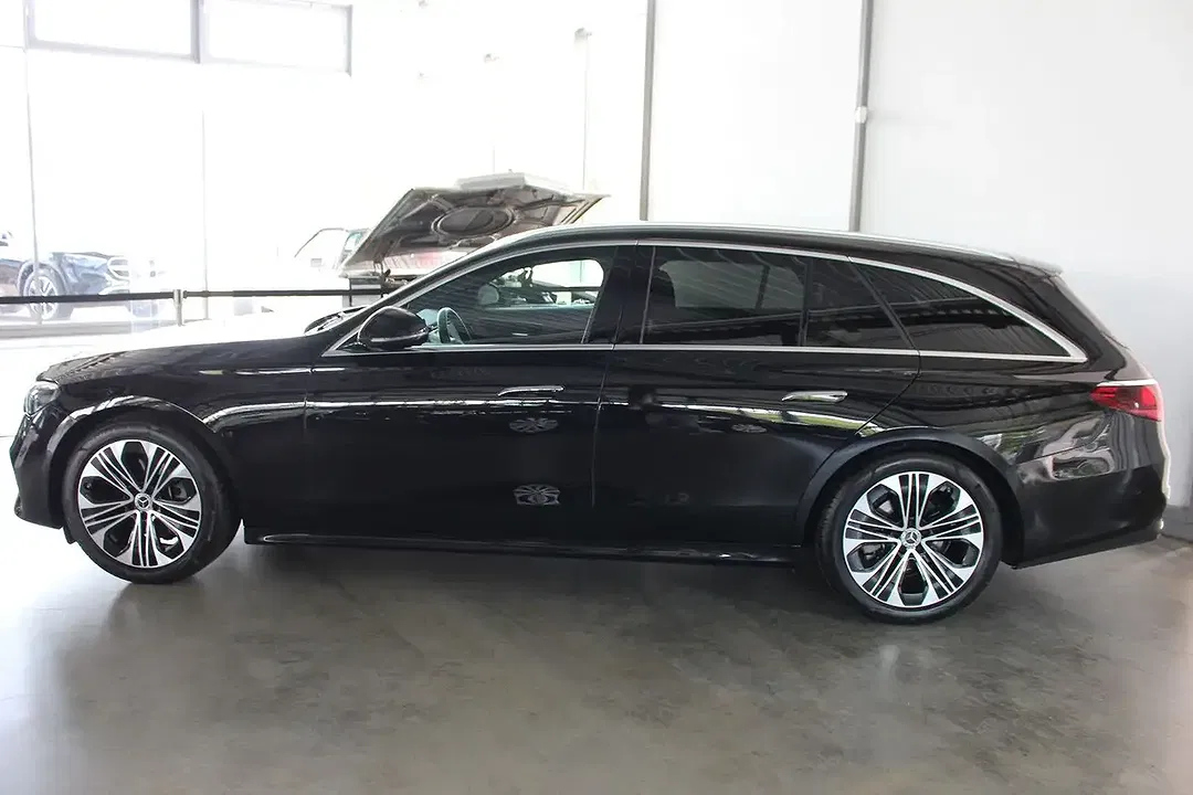 Mercedes-Benz E 220 4MATIC Avantgarde - Thumbnail 3
