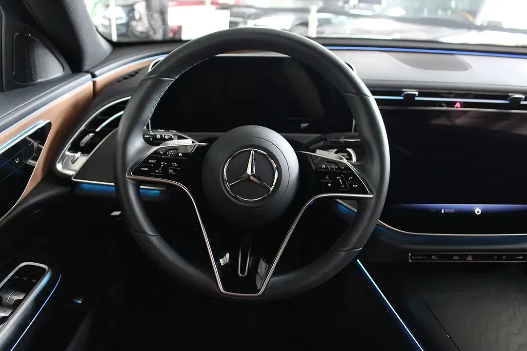 Mercedes-Benz E 220 4MATIC Avantgarde - Thumbnail 9