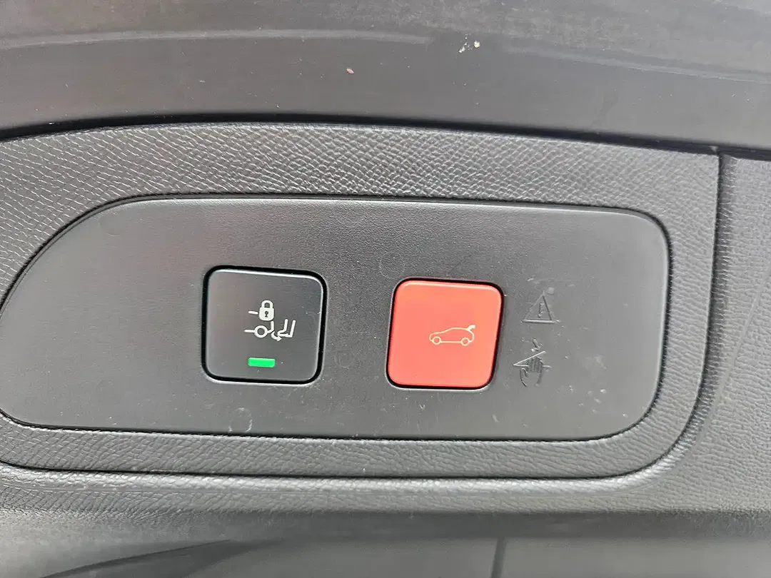 DS Automobiles DS 7 Crossback - Thumbnail 7