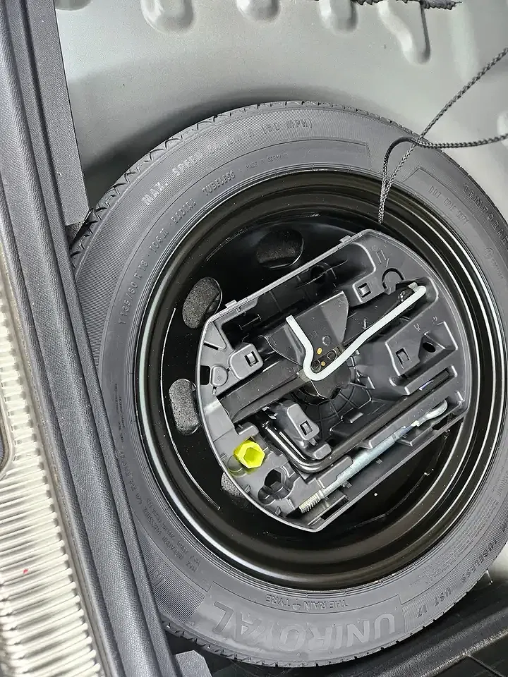 DS Automobiles DS 7 Crossback - Thumbnail 8