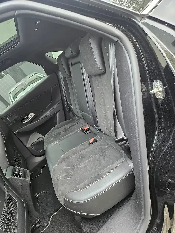 DS Automobiles DS 7 Crossback - Thumbnail 9