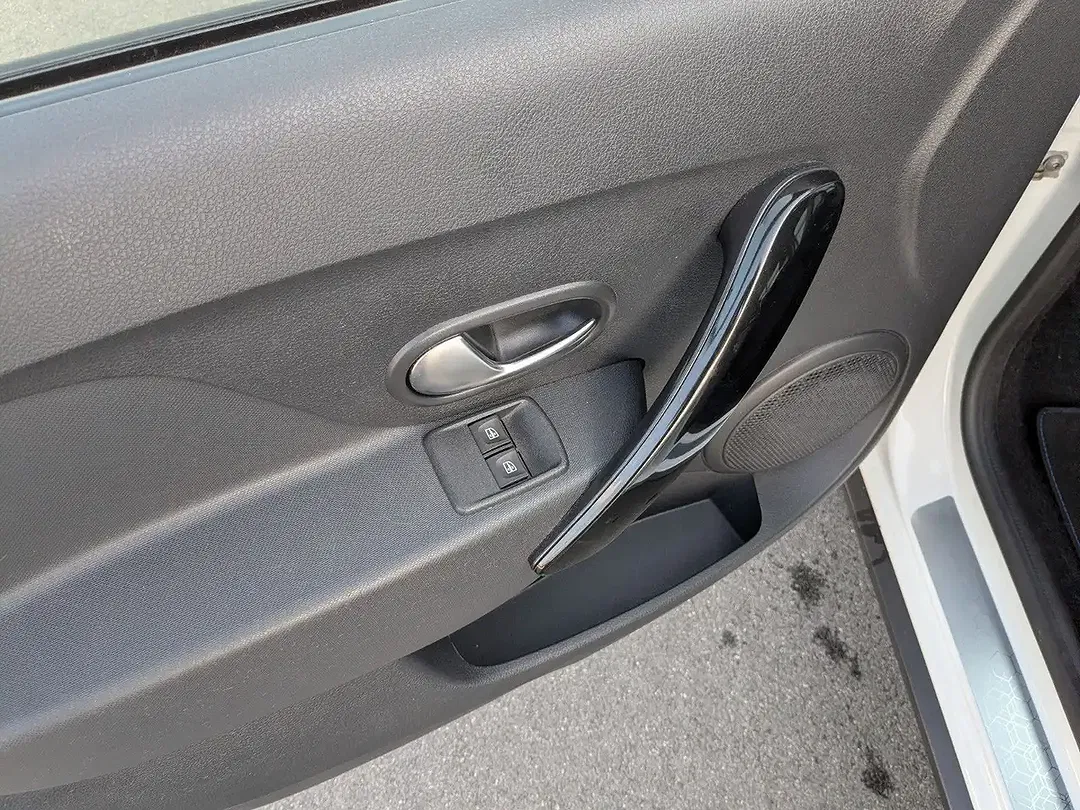 Dacia Sandero dCi Celebration Stepway - Thumbnail 4