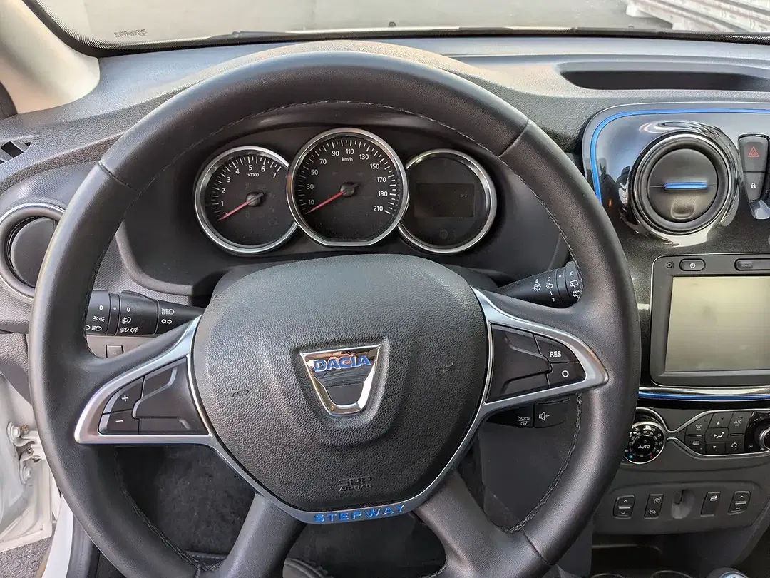 Dacia Sandero dCi Celebration Stepway - Thumbnail 6