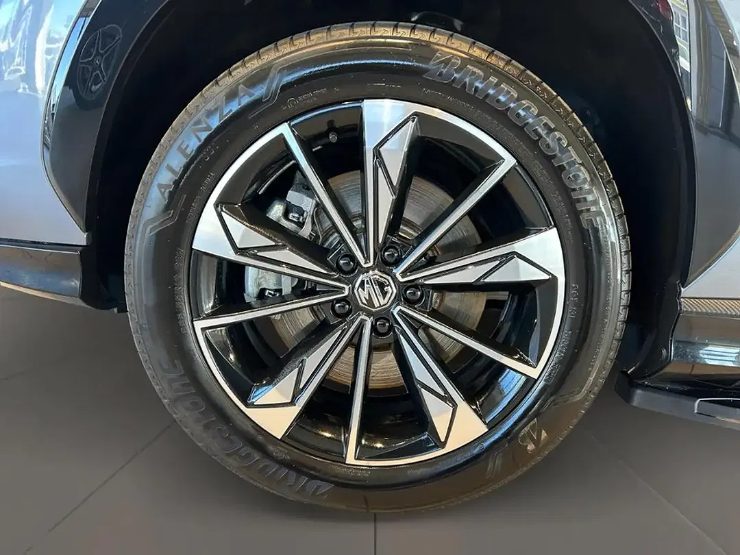 MG HS PHEV AUT Luxury - Thumbnail 8