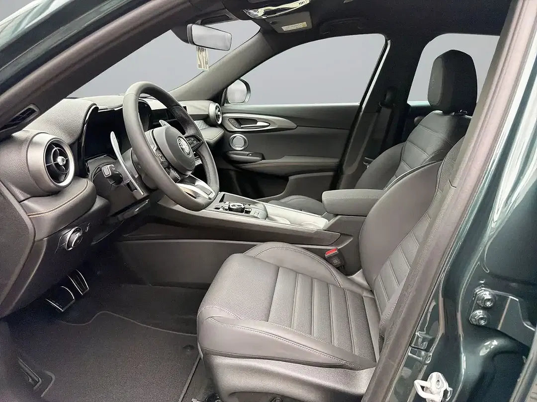 Alfa Romeo Tonale 1.5 Ibrida VGT Veloce - Thumbnail 11