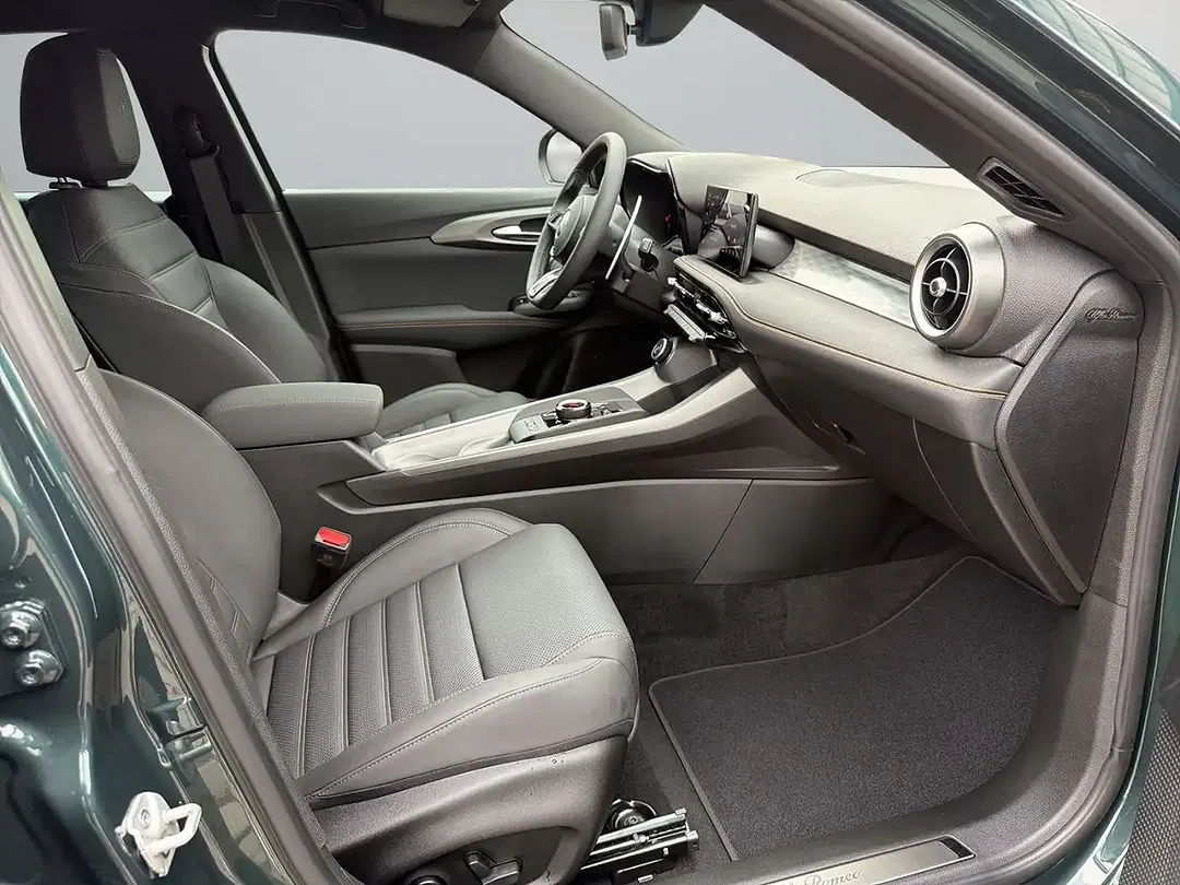 Alfa Romeo Tonale 1.5 Ibrida VGT Veloce - Thumbnail 7