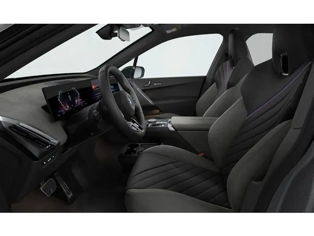 BMW iX xDrive M - Thumbnail 3