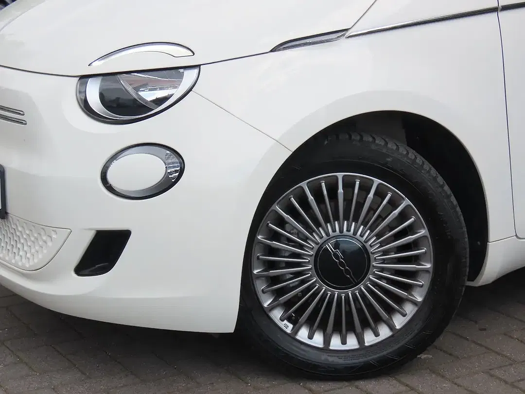 Fiat 500e - Thumbnail 5