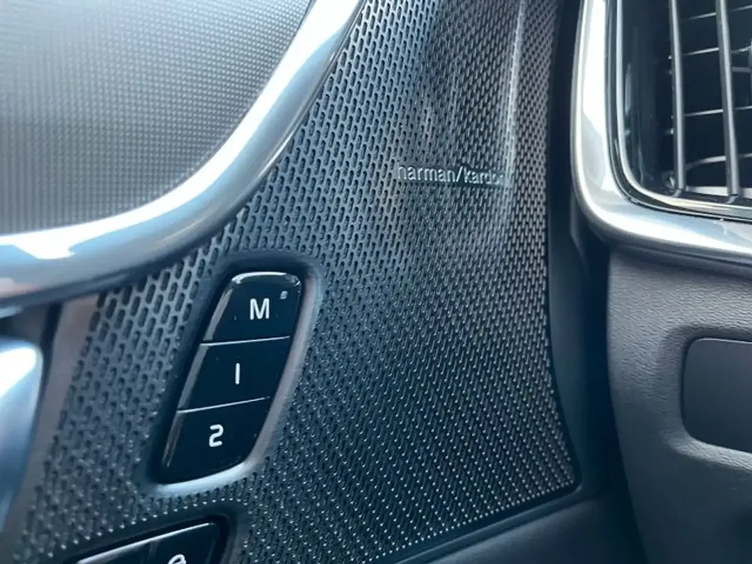 Volvo V90 T6 AWD Ultra Dark - Thumbnail 12