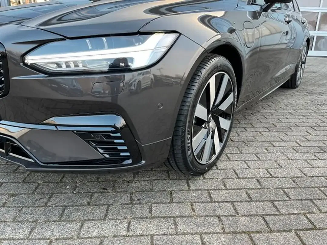 Volvo V90 T6 AWD Ultra Dark - Thumbnail 14