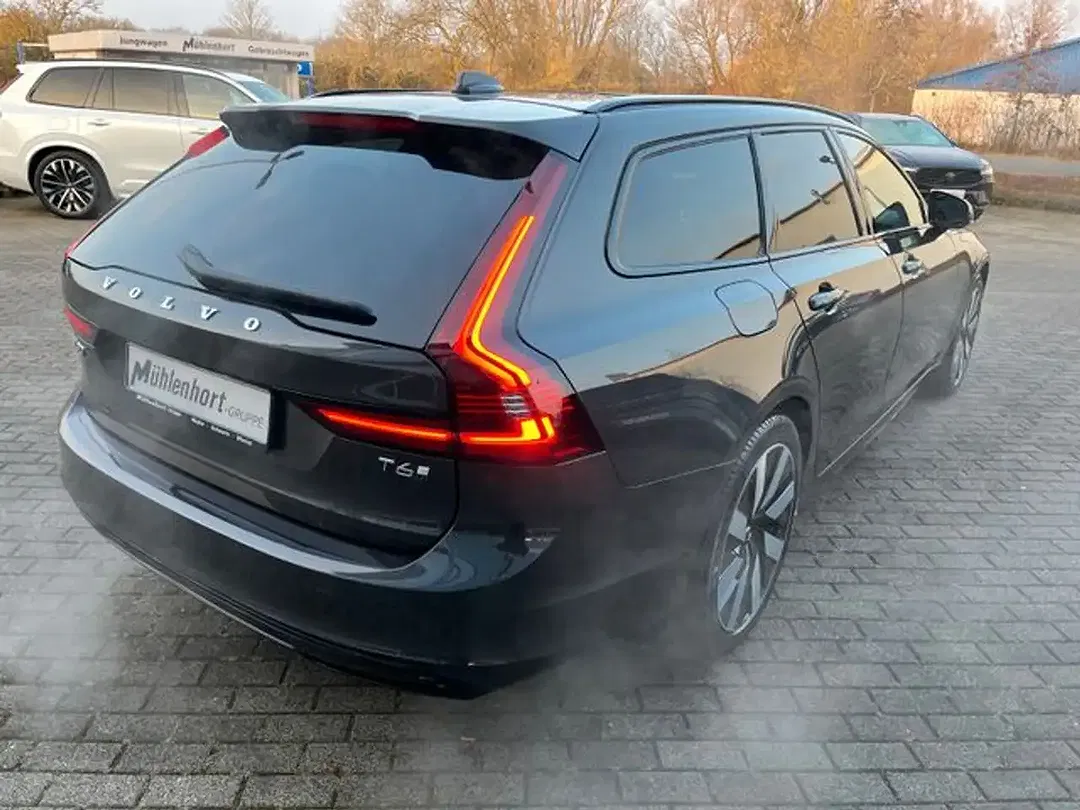 Volvo V90 T6 AWD Ultra Dark - foto 2