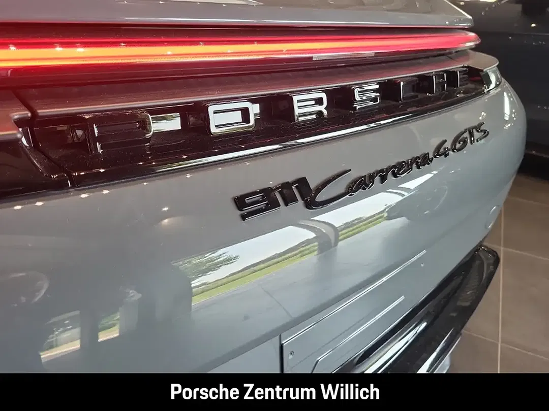 Porsche 992 Carrera 4 GTS Cabriolet - Thumbnail 12