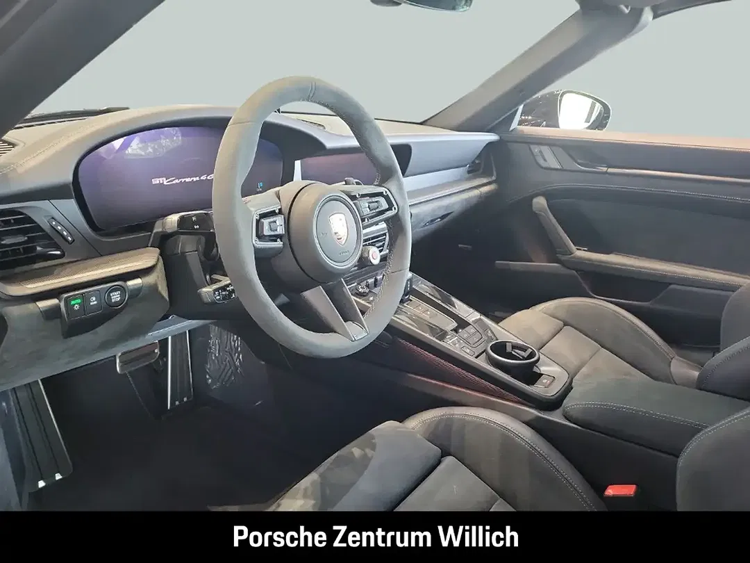Porsche 992 Carrera 4 GTS Cabriolet - Thumbnail 7