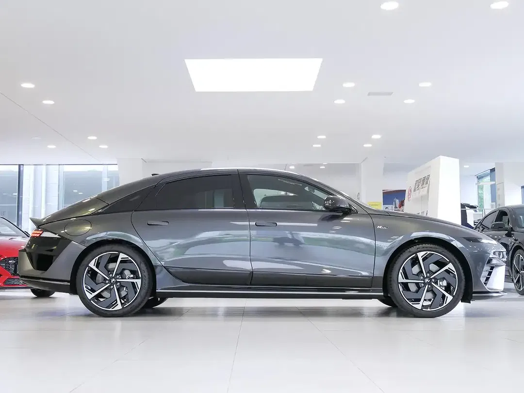 Hyundai IONIQ 6 N Line X - Thumbnail 11