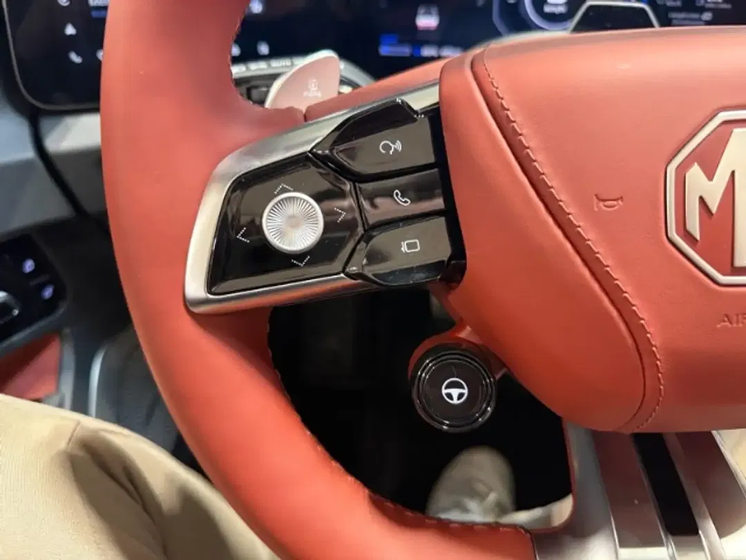 MG Cyberster AWD Xpower - Thumbnail 15