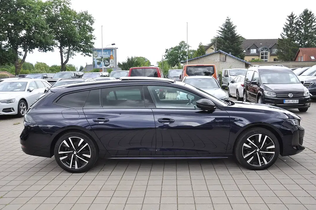 Peugeot 508 EAT8 GT SW - Thumbnail 10