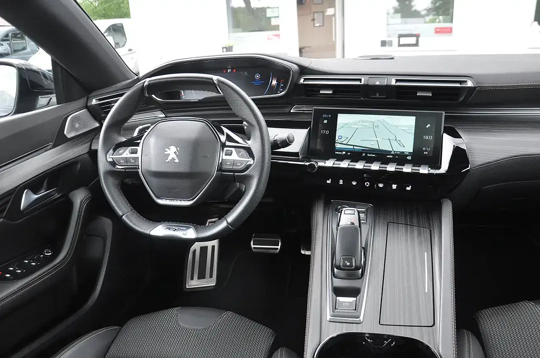 Peugeot 508 EAT8 GT SW - foto 15