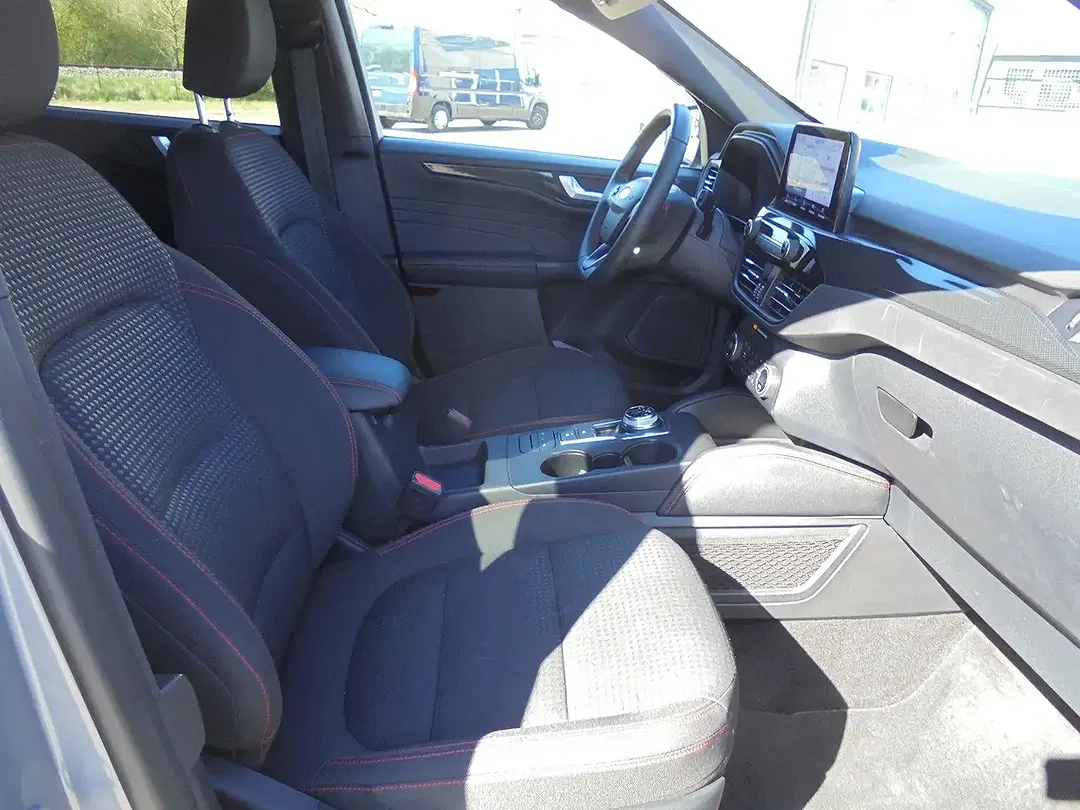 Ford Kuga 2.5 Hybrid PHEV ST-Line - Thumbnail 9