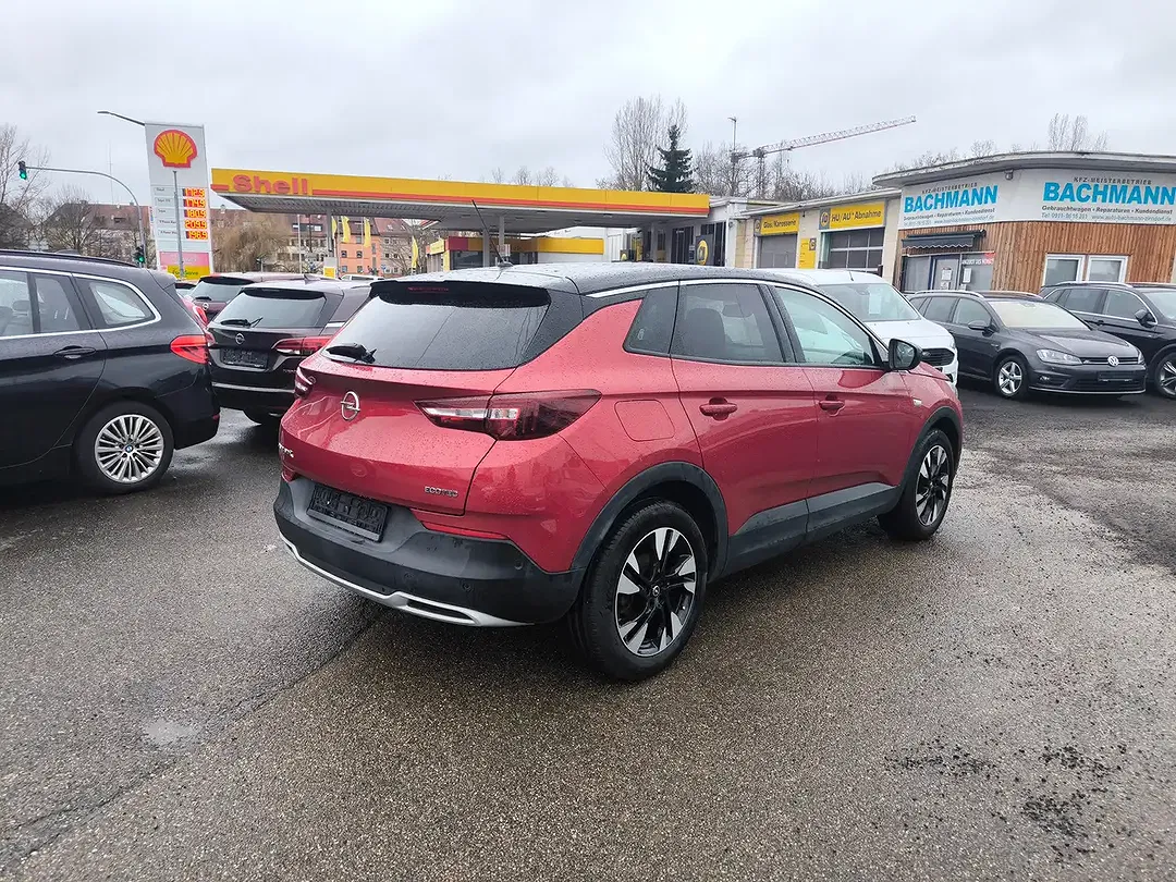 Opel Grandland X - Thumbnail 3