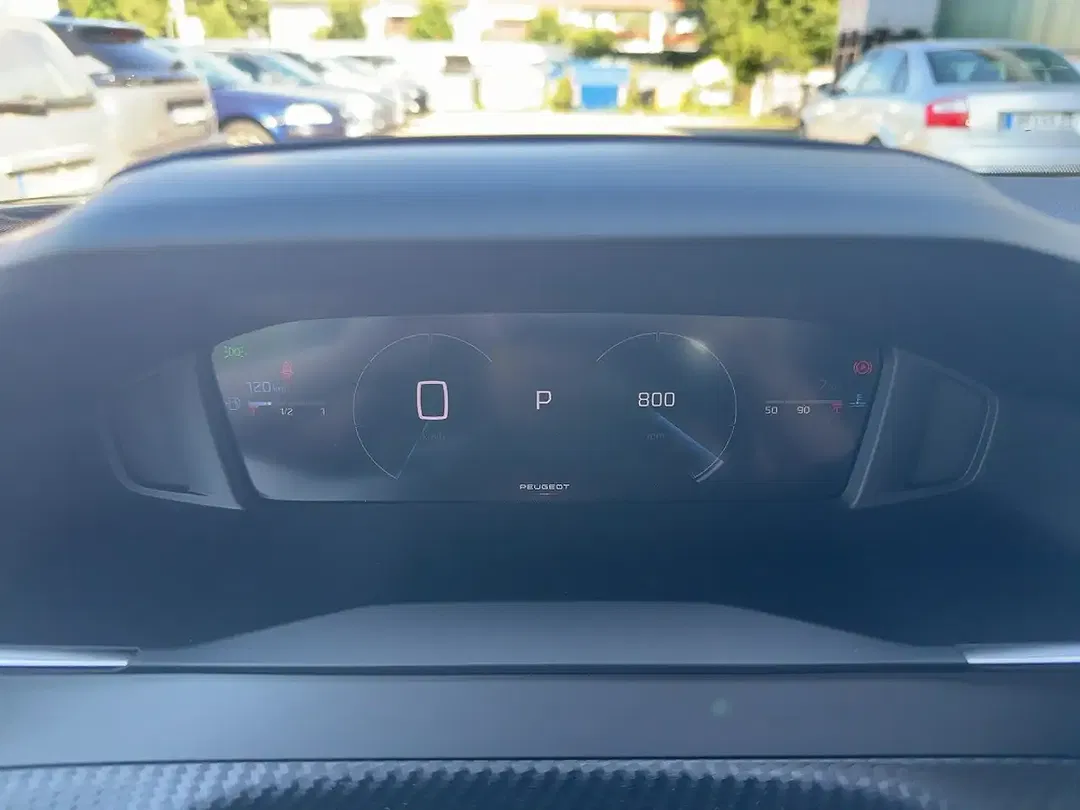 Peugeot 2008 130 PureTech Allure - foto 14