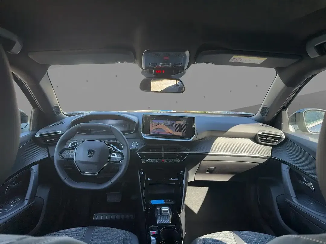 Peugeot 2008 130 PureTech Allure - Thumbnail 8