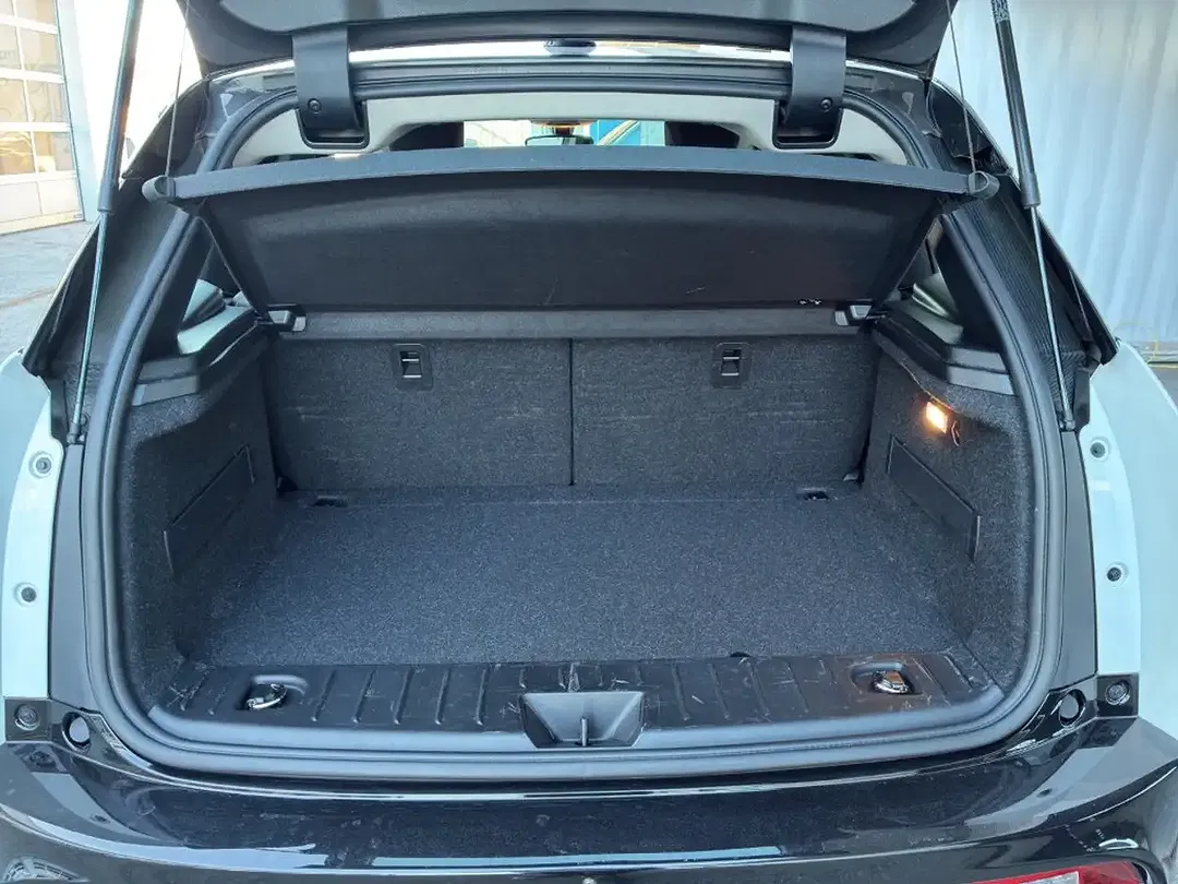 BMW i3 - Thumbnail 7