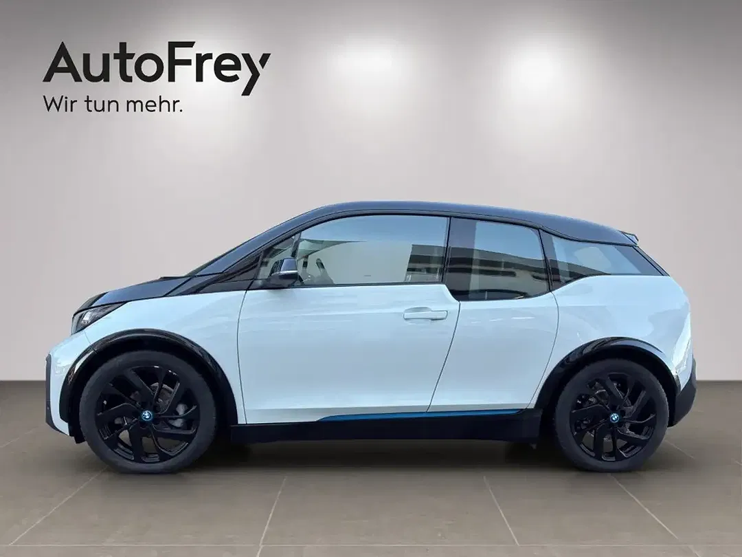 BMW i3 - Thumbnail 3