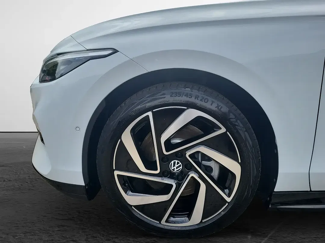 Volkswagen ID.7 Pro - Thumbnail 5